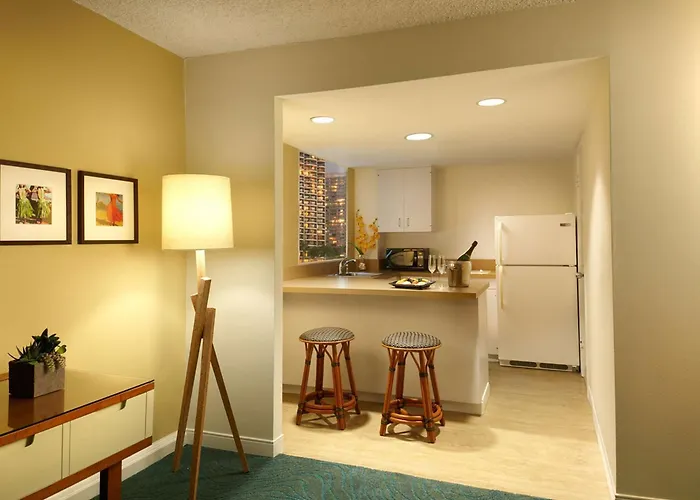 Oasis Hotel Waikiki